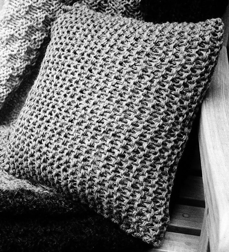 Snabbstickad kudde liten o stor