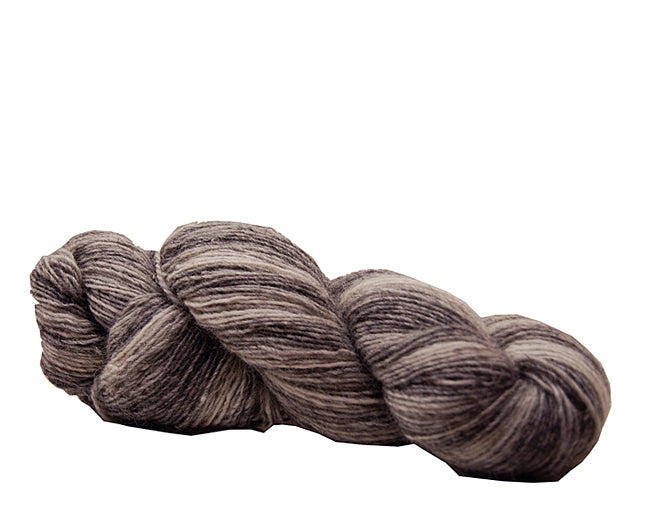 Trekantssjal melerad 2-tr på st 8